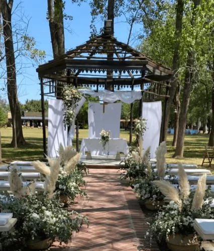 Pérgola para ceremonias Alamos de Cañuelas