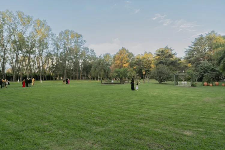 Parques de la estancia de Alamos de Cañuelas