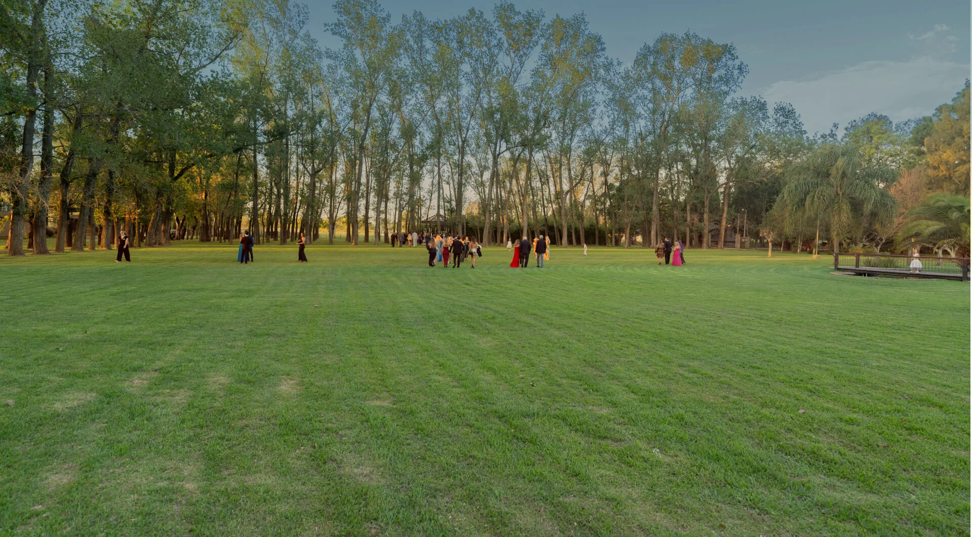 Parques de la estancia Alamos de Cañuelas